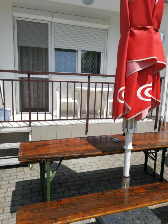 Dorka Apartman 沃尼奥尔茨沃什海吉 外观 照片
