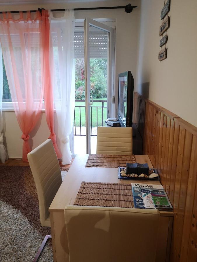 Dorka Apartman 沃尼奥尔茨沃什海吉 外观 照片
