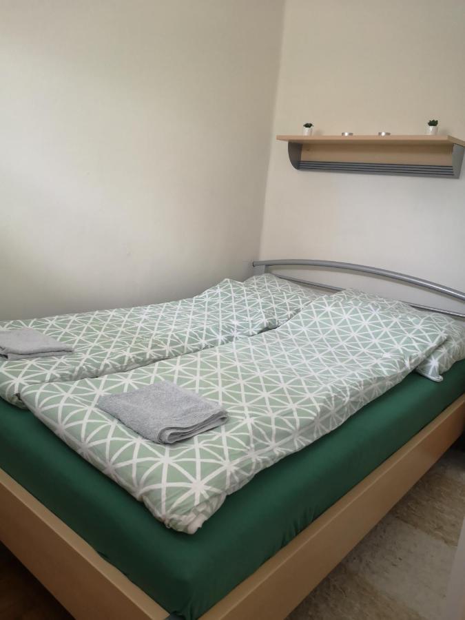 Dorka Apartman 沃尼奥尔茨沃什海吉 外观 照片